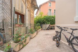 Appartements Au Petit Bonheur Proche Centre et Lac : photos des chambres