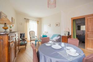 Appartements Au Petit Bonheur Proche Centre et Lac : photos des chambres