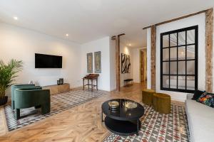 Queens Plaza Mayor IV - Alquiler Corta Duración