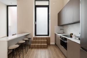 Waou Essence V Antón Martín