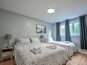 3BR 6Beds 5min Walk Metro Free Parking Place Bell