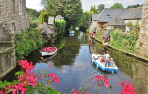 Maisons de vacances Beautiful Home In Pordic With Wifi : photos des chambres