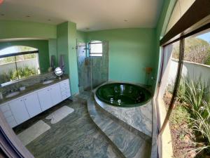 CASA COM 1406 m JARDIM GUEDALA SP