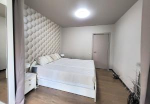 Quiet &Renovated Apartment