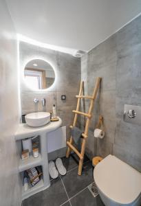 Pezoula Traditional House with Sunrise View