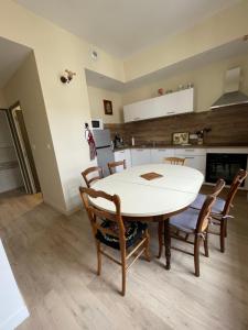 Maison Côté Halle LArtiste