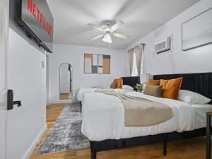 Boston 4BR Home with Parking BBQ Fire