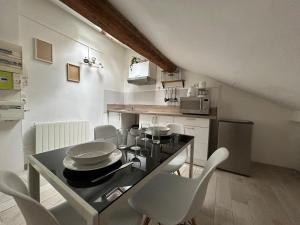 Appartements Appartement Lumineux Carcassonne Centre : photos des chambres