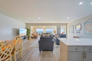 Dolphin Run- 3BR Townhome with Amazing Beach Access