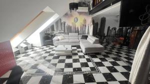 Royal City Apartment