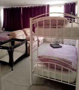 Meland (Families ONLY B&B)