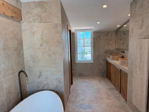 Villas Maison - Vue mer - Clim et Piscine - 6 ch - 4 sdb - Sauna - St Martin de Re : photos des chambres