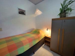 Quarto Compartilhado na Praça de Serra Grande