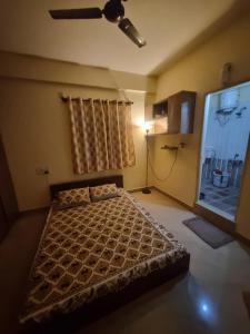 Cozy private single room in a 2BHK near HSR layout
