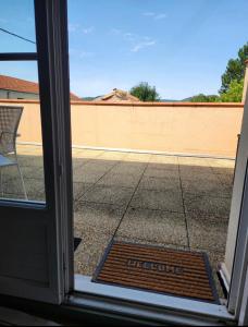 Appartement calme et spacieux avec terrasse à Issoire