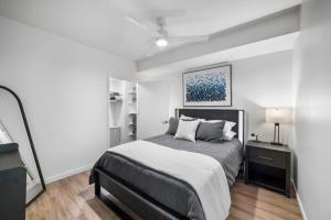 Luxe Loft In Heart Of Downtown