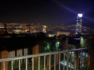 2 Cozy Retreat by Tbilisi Top Attractions