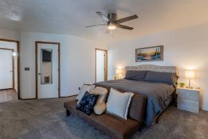 Tranquil Get Away with Lake Views