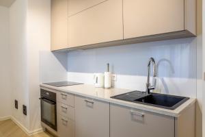 Citycenter 3 bedroom apartment, free parking