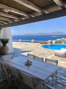 The Aegean Residence Villa 6 Bedroom nearby the City in Kanalia Area - by Hospirit