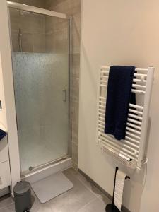 Appartements Maison, Parking prive, Climatisation ! : photos des chambres