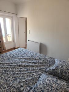 Rue du Vieux Château - Beau F2 avec Vue Mer Exceptionnelle - Refait a neuf