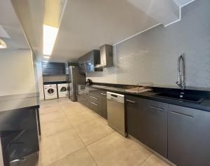 apartamento 2 habitaciones, aire acondicionado, 2 camas dobles, Patio privado