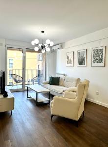 I&I Tesla Apartment III