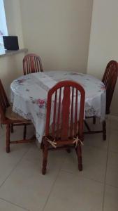 Ótimo Apartamento no Braga, Rua Ômar Fontoura 1580 em Cabo Frio RJ