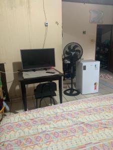 Quarto triplo com banheiro em casa compartilhada COP 30