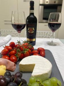 Cheerful holiday two bedrooms flat with BBQ