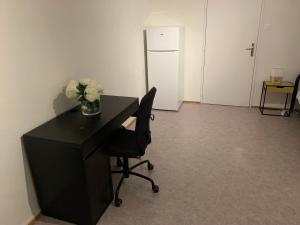 Sejours chez l'habitant Chambre Spacieuse pour Familles ou Groupes 5 Pers plus Bebe : Chambre Familiale