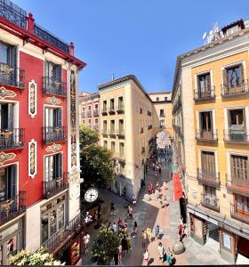 Stylish Plaza Mayor View Prime City Location