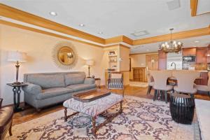 Lodge Tower 694 Two Bedroom Residence