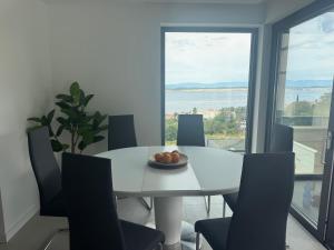 Luxurious Sea-view 3BR Apartment with Private Pool-Villa Quadris-Crikvenica