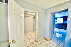 Entire Home Near Yarbrough I 10