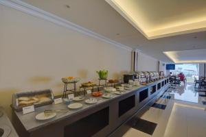 4 Bedroom Apt with Complimentary Access to Hotel Private Beach,GYM&Swimming Pool