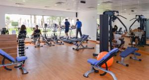4 Bedroom Apt with Complimentary Access to Hotel Private Beach,GYM&Swimming Pool