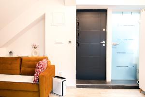 Six Lamps At Masarykova