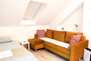 Six Lamps At Masarykova