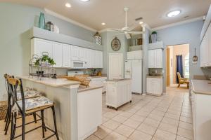 Forested Wimauma Retreat 2 Mi to State Park!