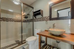 Coconut 3 BDR Beachfront by Casa Paraiso