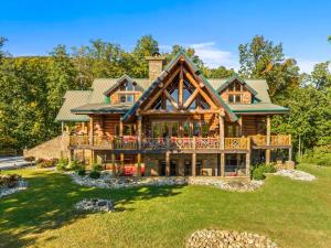 Luxe Bear Lodge - 3hvězdičkové hotely ve městě Pittman Center