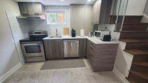 Cozy Basement Stay in Mississauga