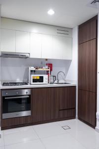 Cozy Burj Khalifa View Retreat