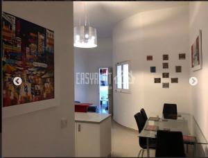 Serenity Large 4 bedroom 2 bathroom- in Swieqi over a valley