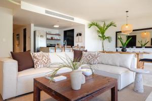 Elements 124 - NO OTA condo