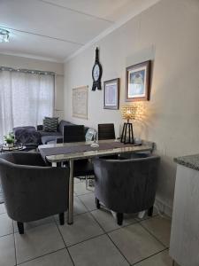 Scott Sandton Apartments & Cozy Escapes