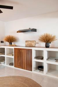 Casa Uh Mook, Rooted design, sacred stay