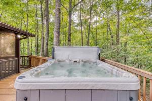 Cozy Cabin Retreat with Hot Tub Game Room